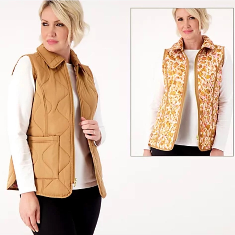 Reversible water resistant vest in toffee and toffee print.  Medium NWOT